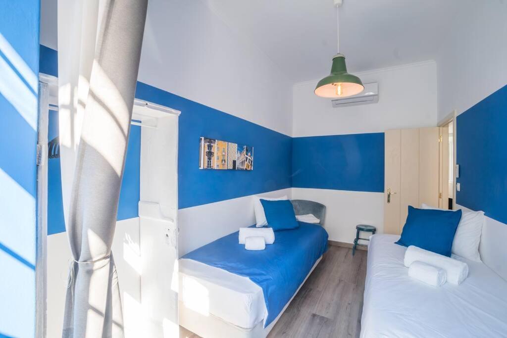 Cais Do Sodre - Nearby Pink Street, Time Out Market By Ld * Lisbon