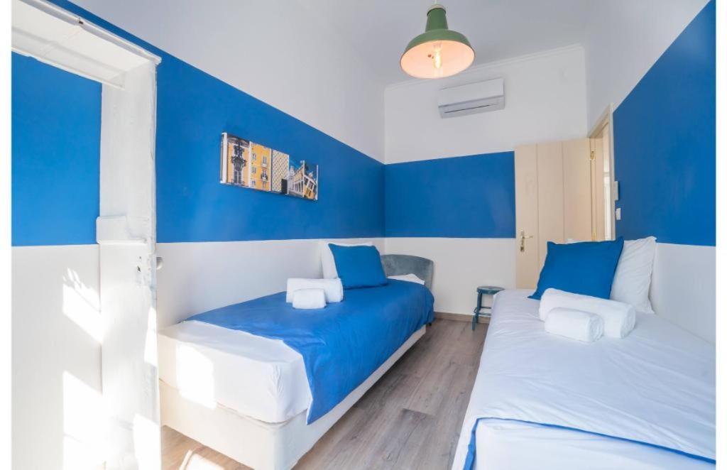 Cais Do Sodre - Nearby Pink Street, Time Out Market By Ld *
