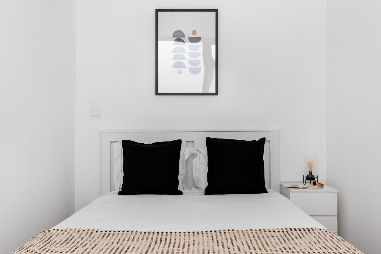 Altido Brand New Elegant With Terraces In Ajuda Apartment