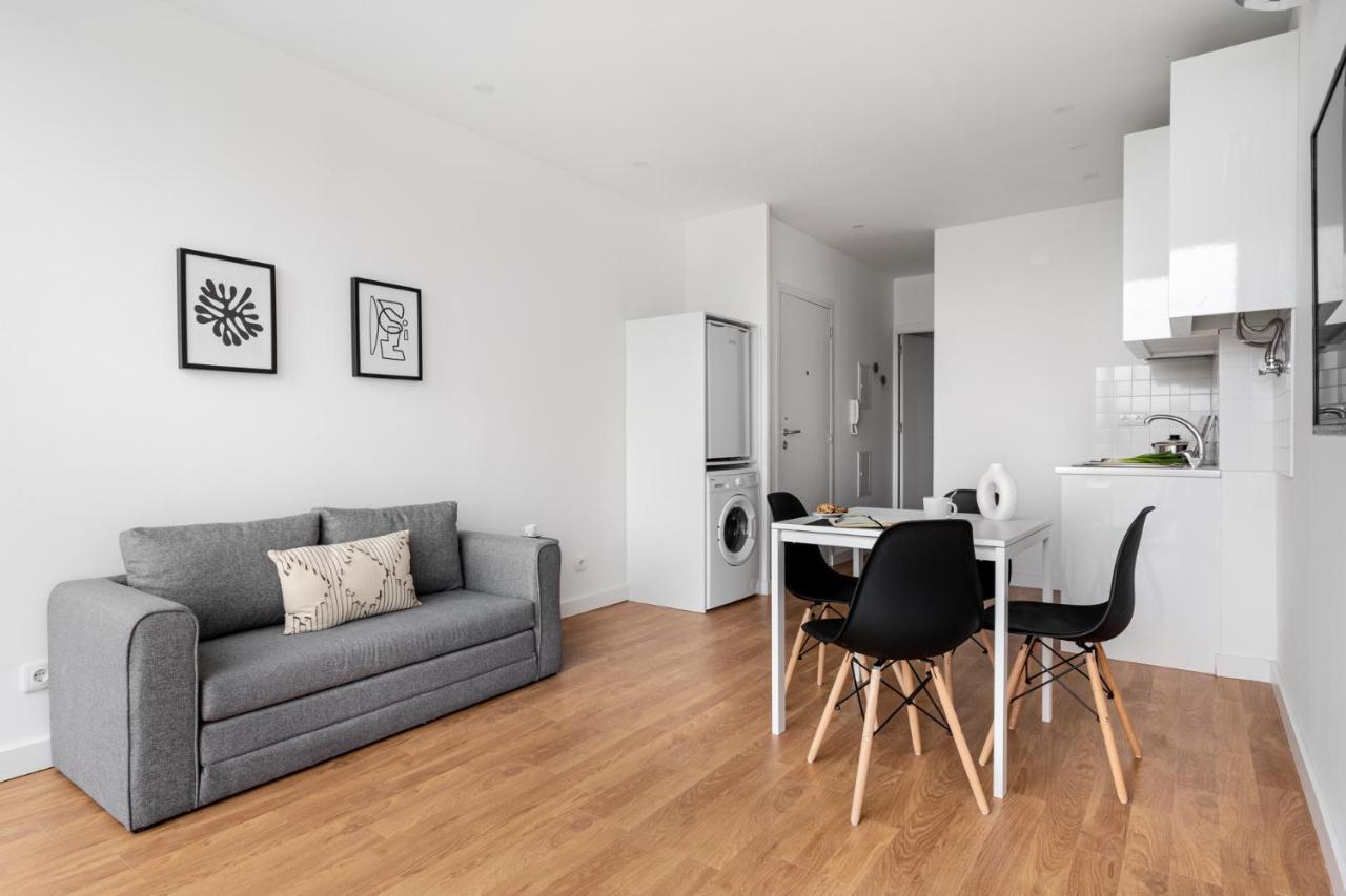 Altido Brand New Elegant With Terraces In Ajuda Lisbon