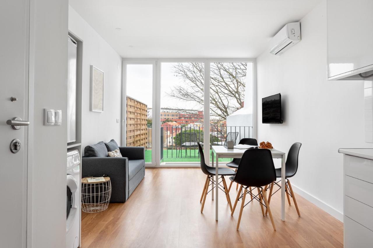 Apartment Altido Brand New Elegant With Terraces In Ajuda *