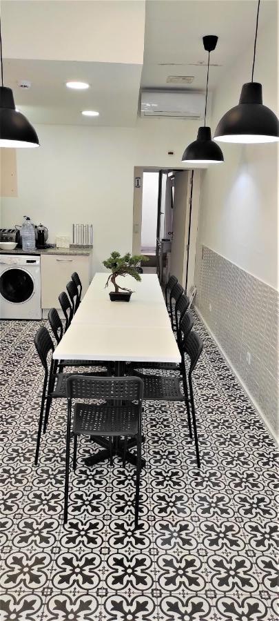 Amalia Near Rossio Square Guest house