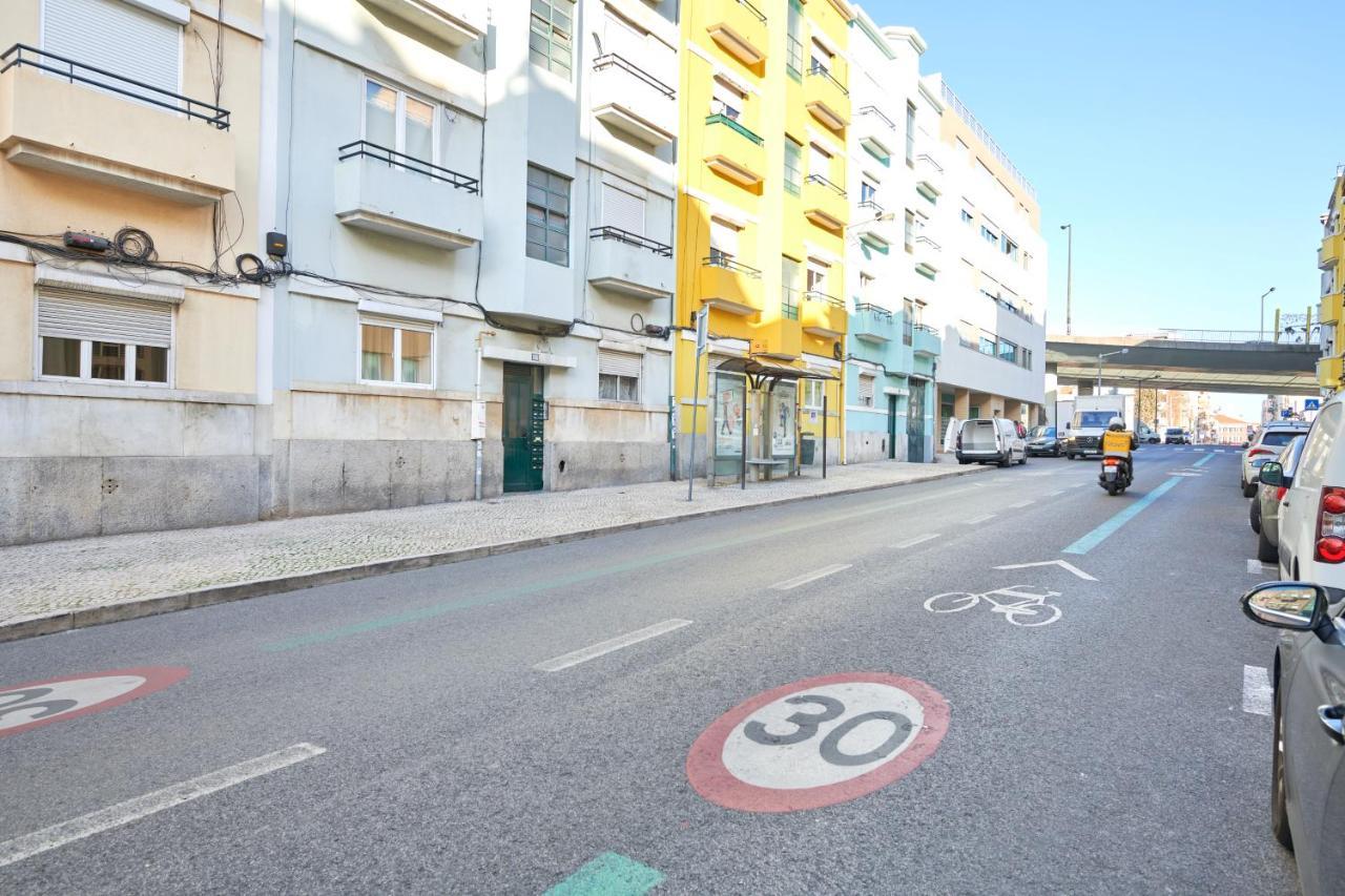 Charming 3br W/ Patio, By Timecooler Lisbon