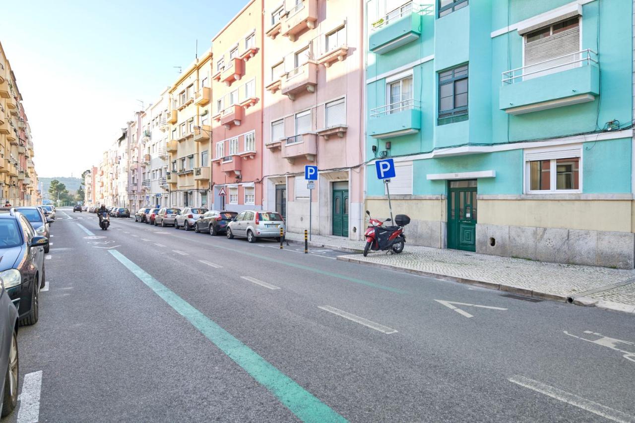 Charming 3br W/ Patio, By Timecooler Lisbon