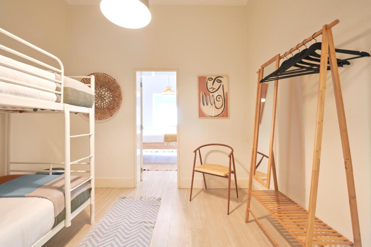 Charming 3br W/ Patio, By Timecooler * Lisbon