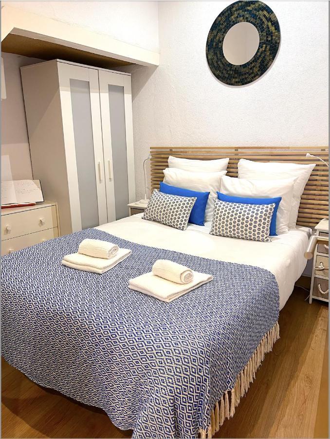 In The Castle Of S Jorge Apartment