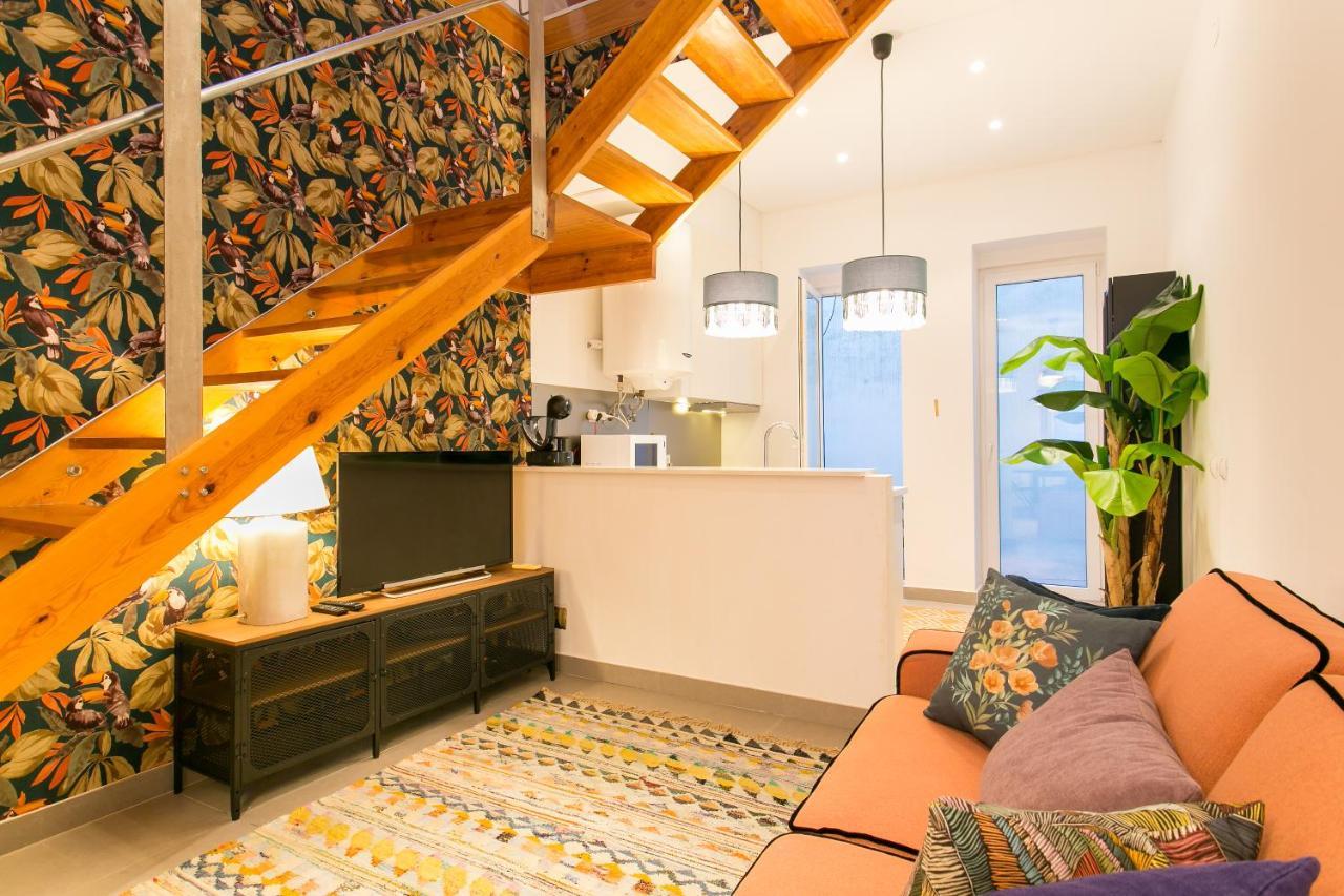 Beautiful House With Patio In Heart! Apartment Lisbon