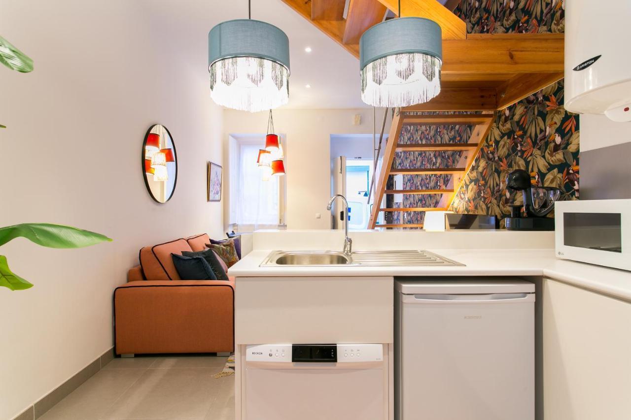 Apartment Beautiful House With Patio In Heart! *