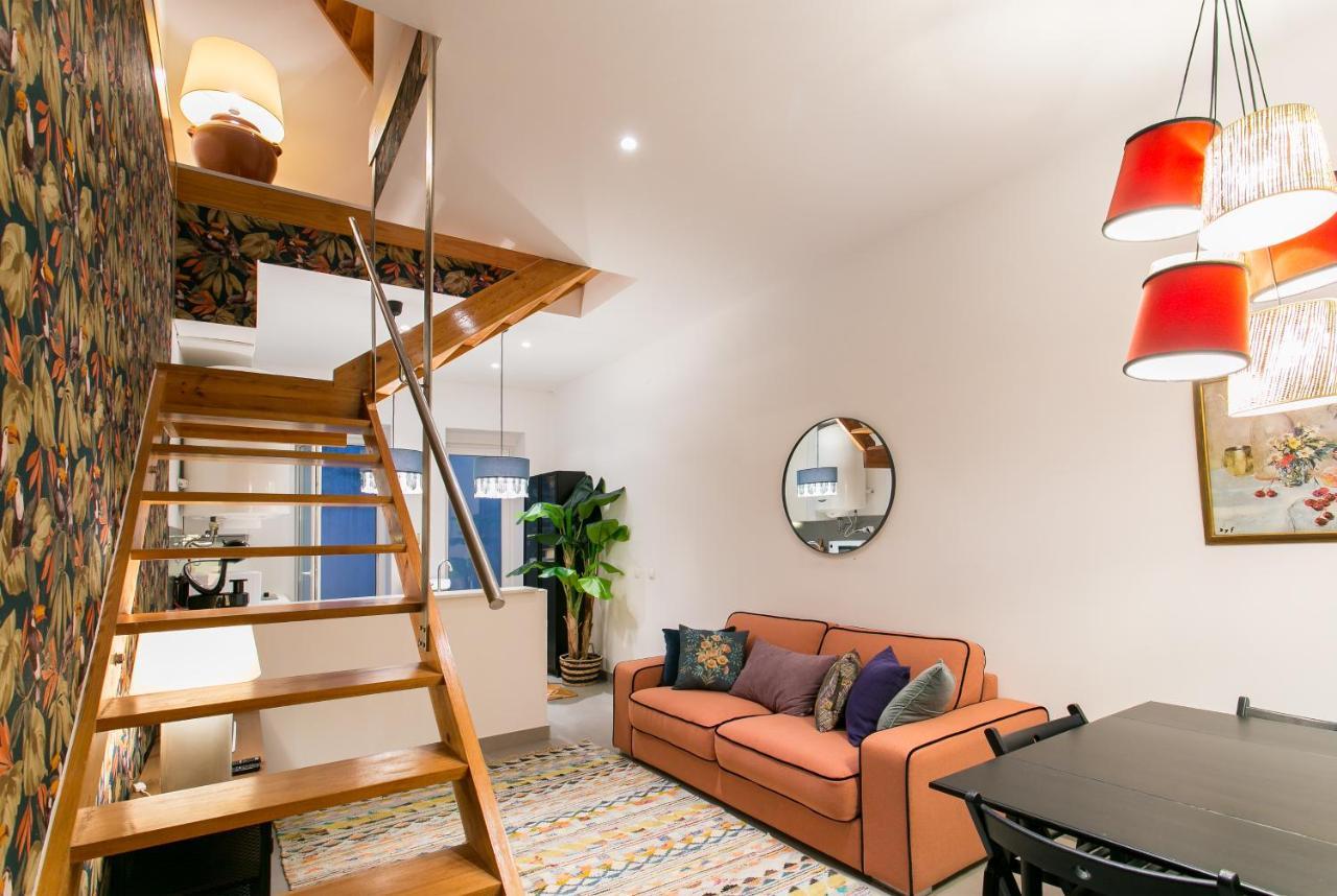 Apartment Beautiful House With Patio In Heart!