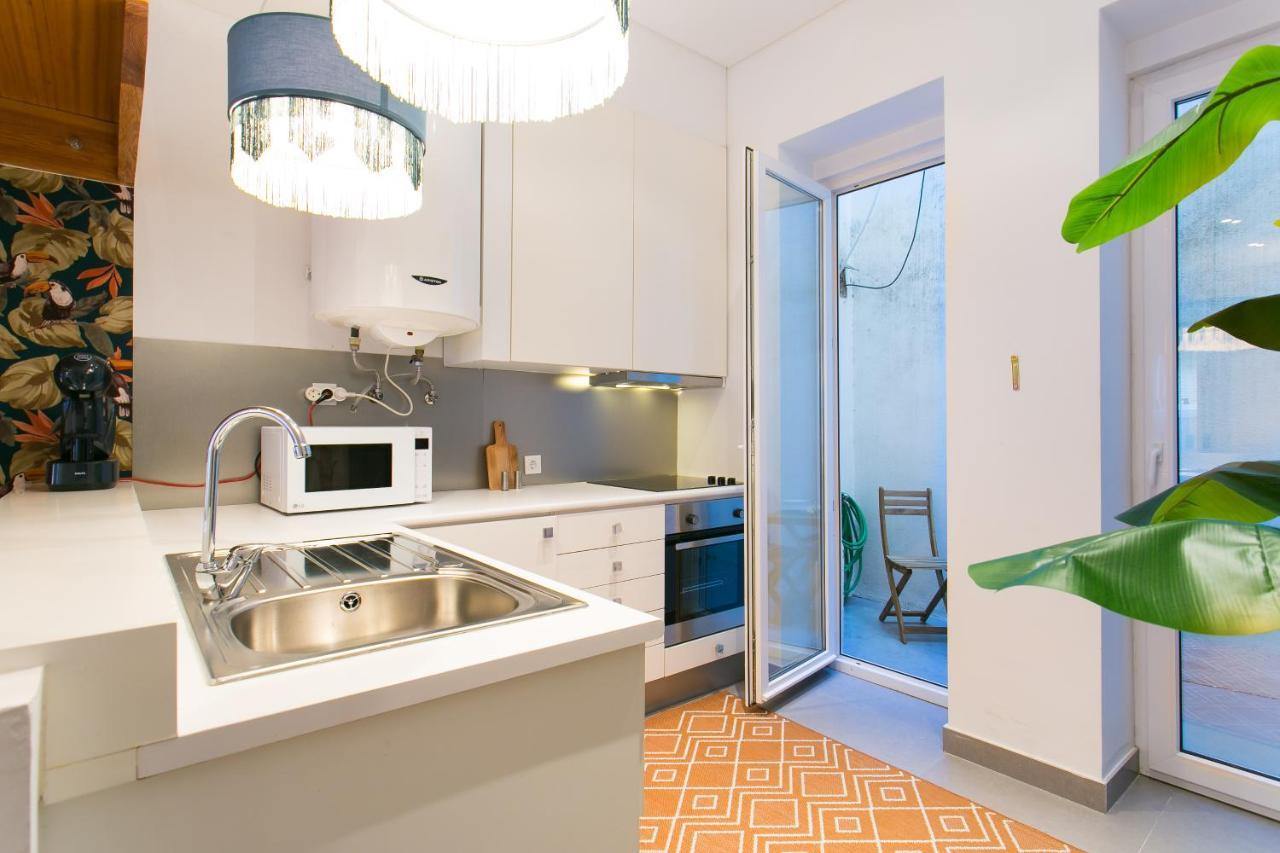 Beautiful House With Patio In Heart! Lisbon