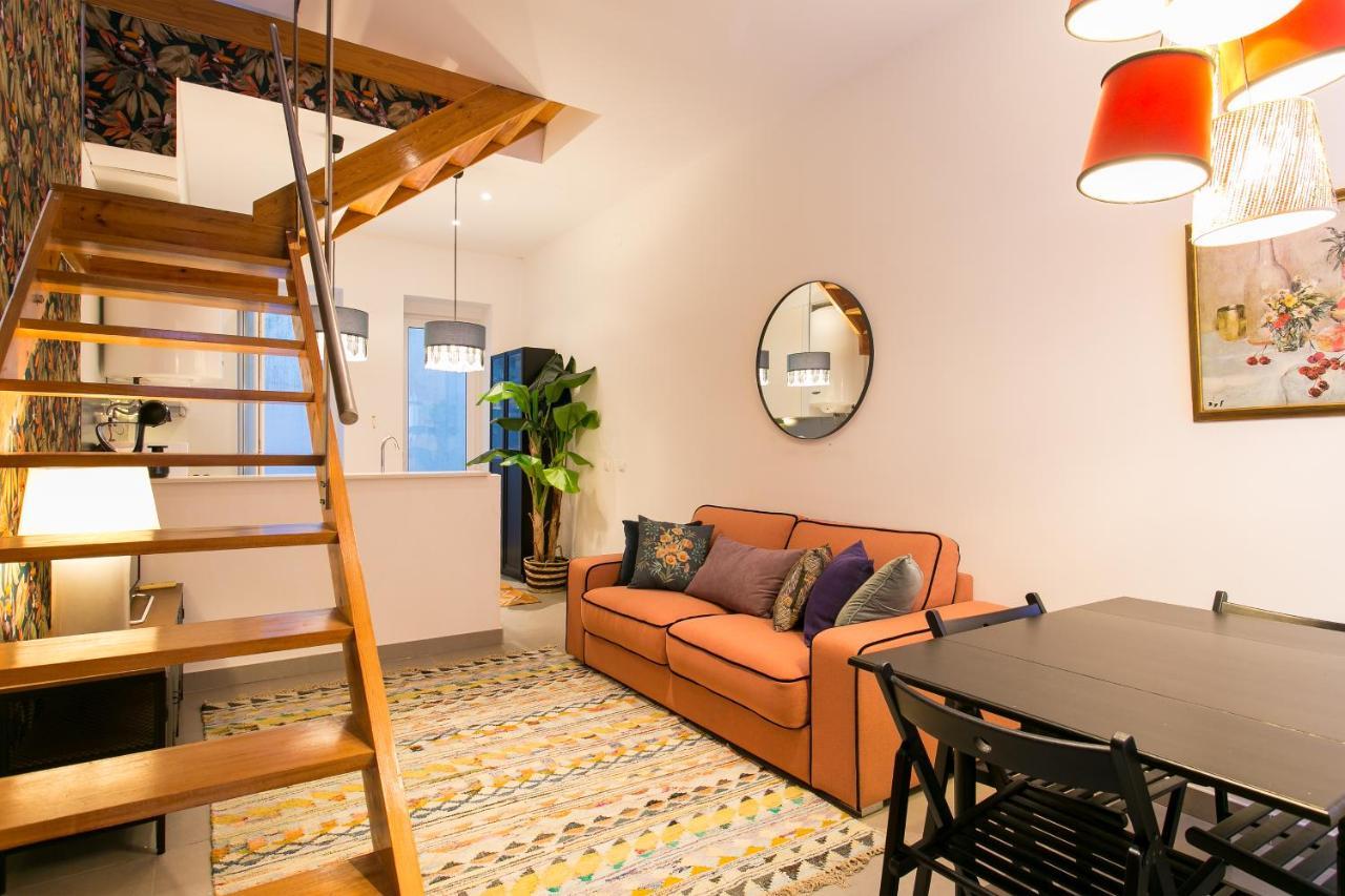 Beautiful House With Patio In Heart! Lisbon