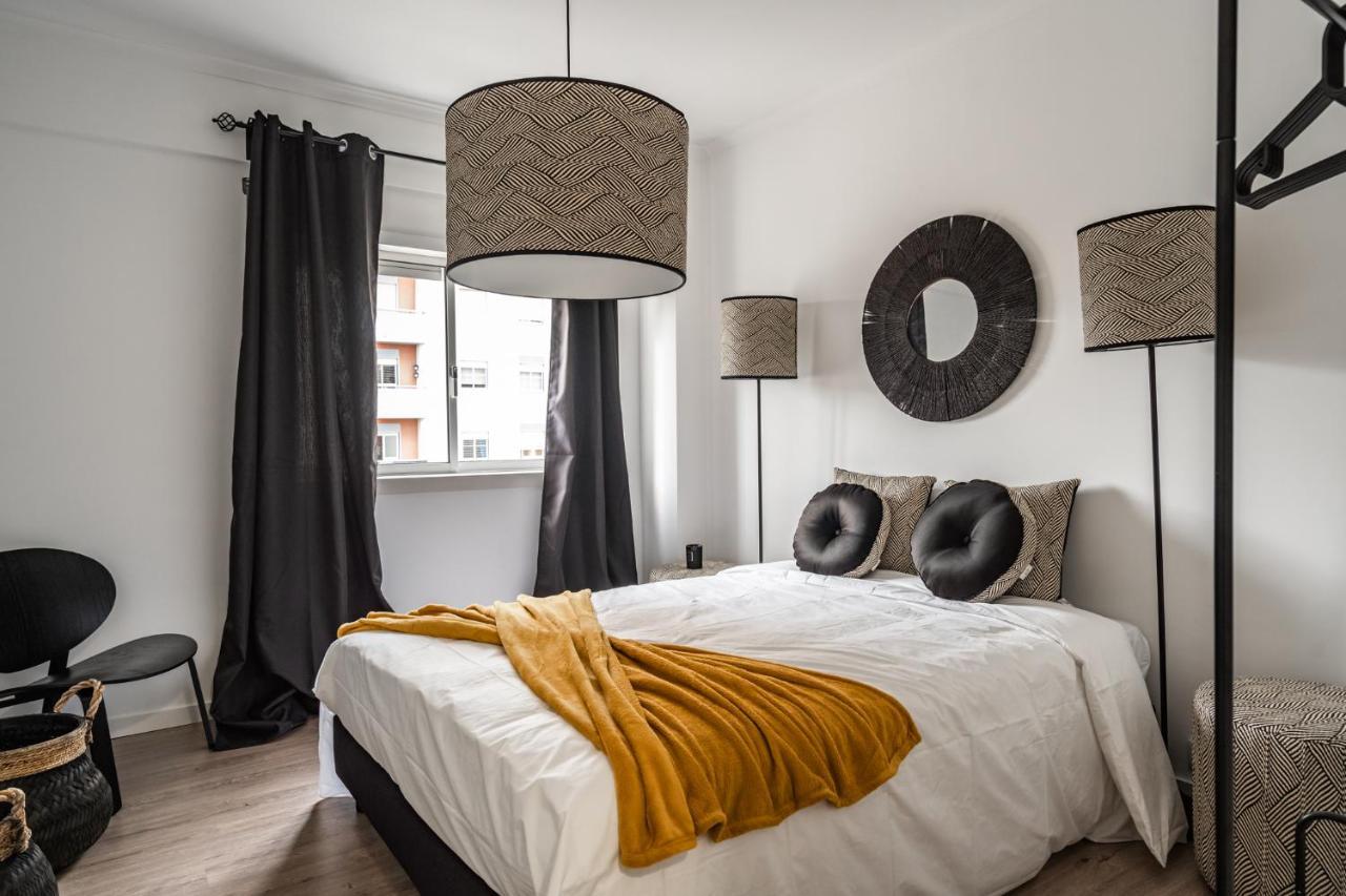 Apartment Akicity Penha Ebony Lisbon
