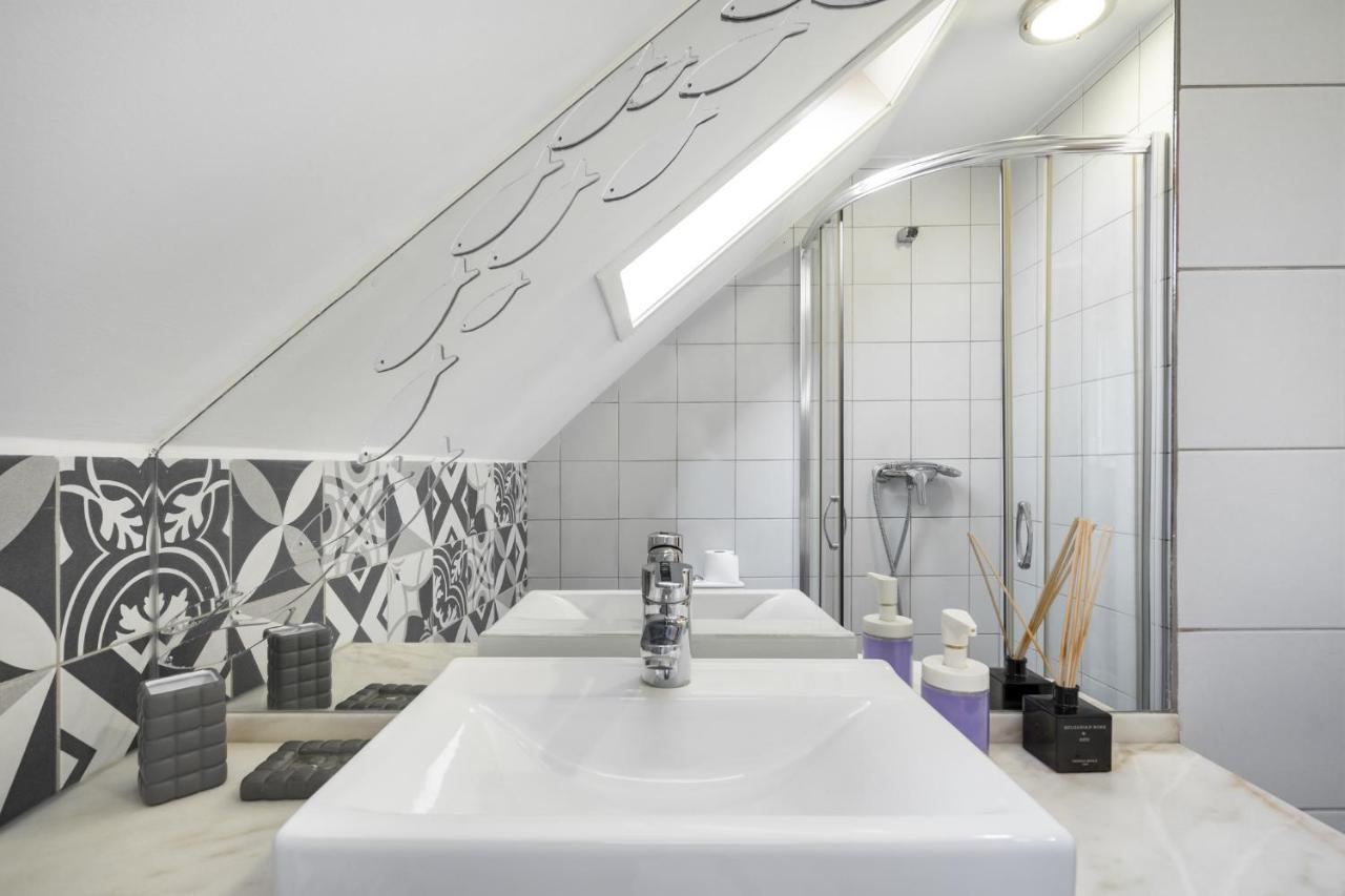 Whome Alfama Prime Location Explore W/ Style Apartment *
