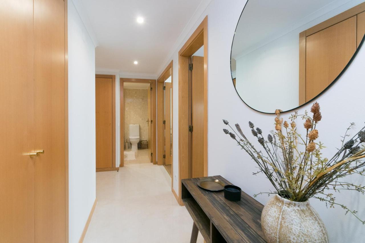 Premium Flat In Upscale Area, Balcony, Parking * Lisbon