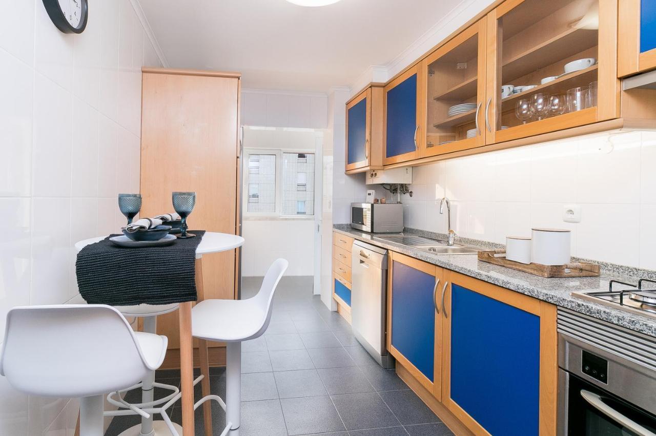 Apartment Premium Flat In Upscale Area, Balcony, Parking