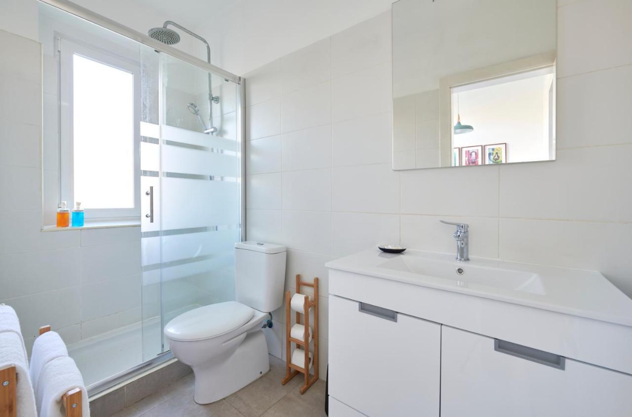 Quiet And 2br Apt, By Timecooler