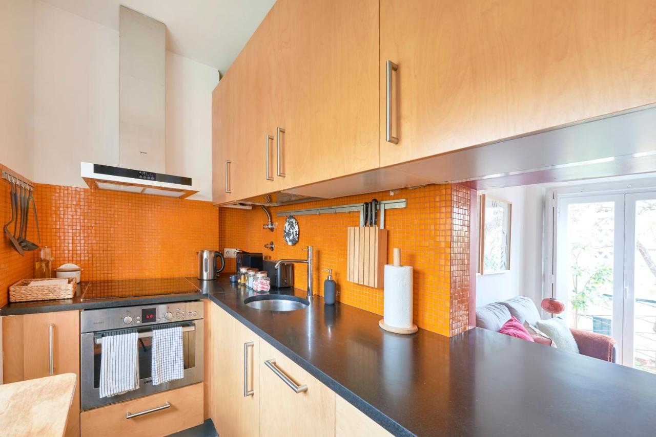 Apartment Sunny Renovated With Ac, By Timecooler Lisbon