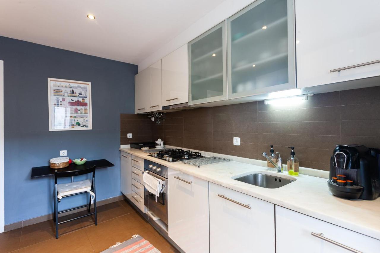 Santa Catarina Charming Duplex Apartment Lisbon
