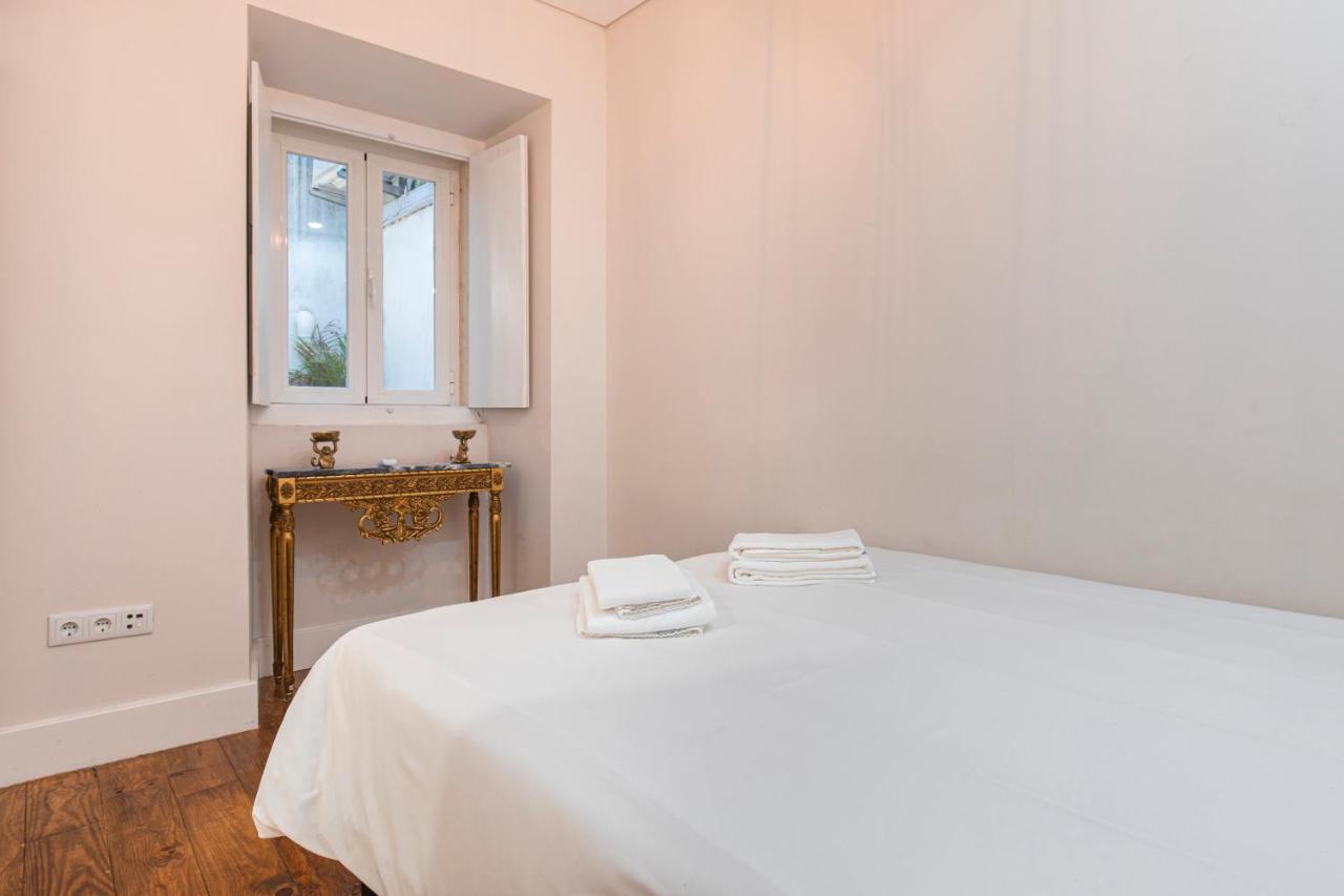 Apartment Cozy & Lovely W/ Patio By Lovelystay Lisbon