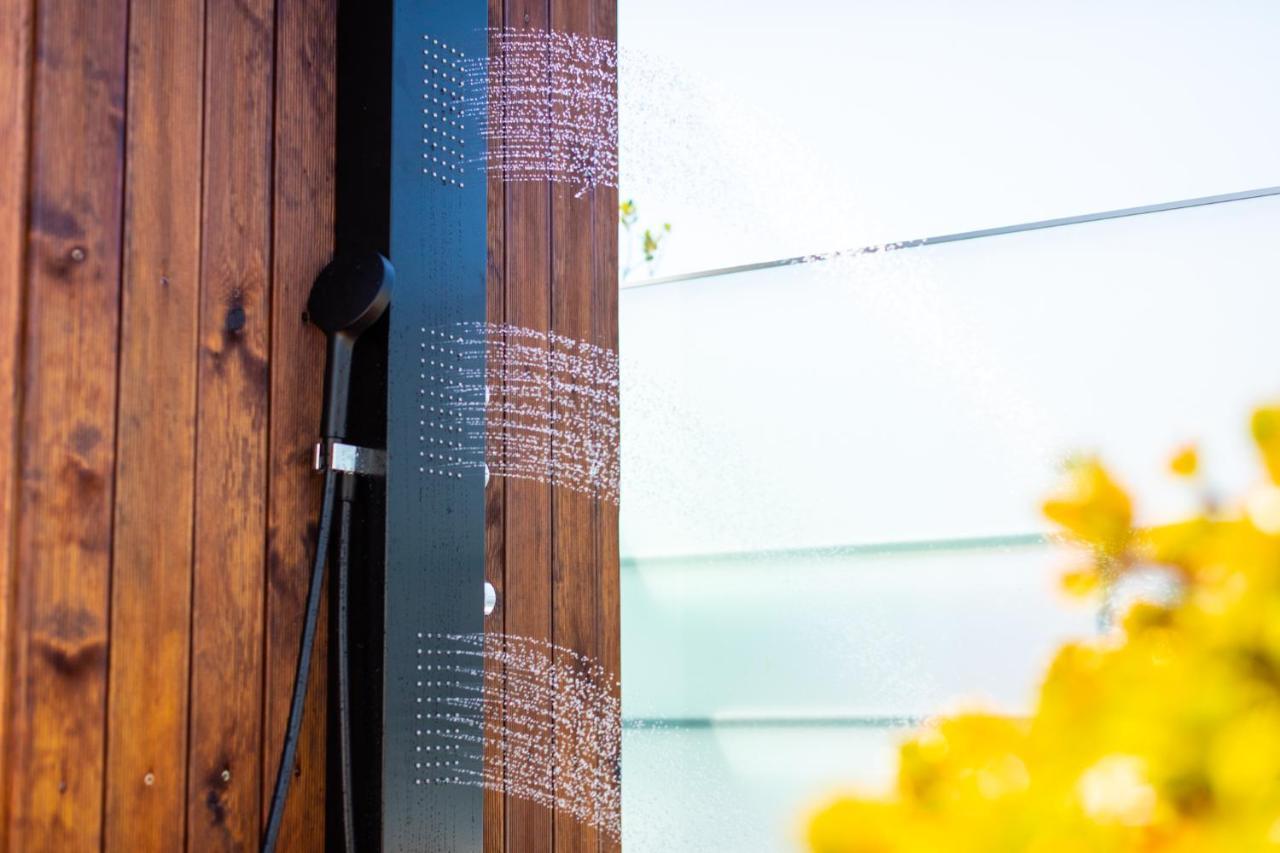 Ambassador River Shower Apartment