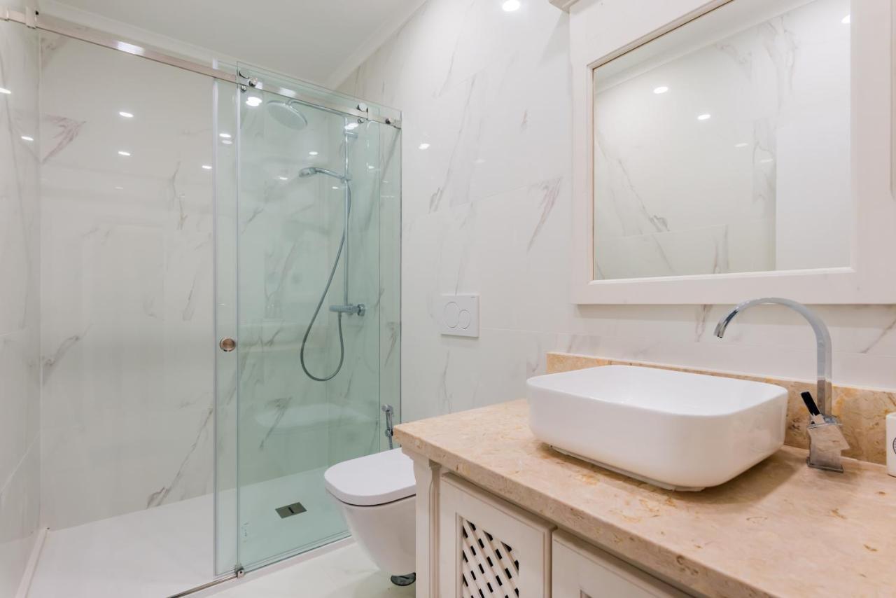 2br At Chiado Historical Heart Of Apartment