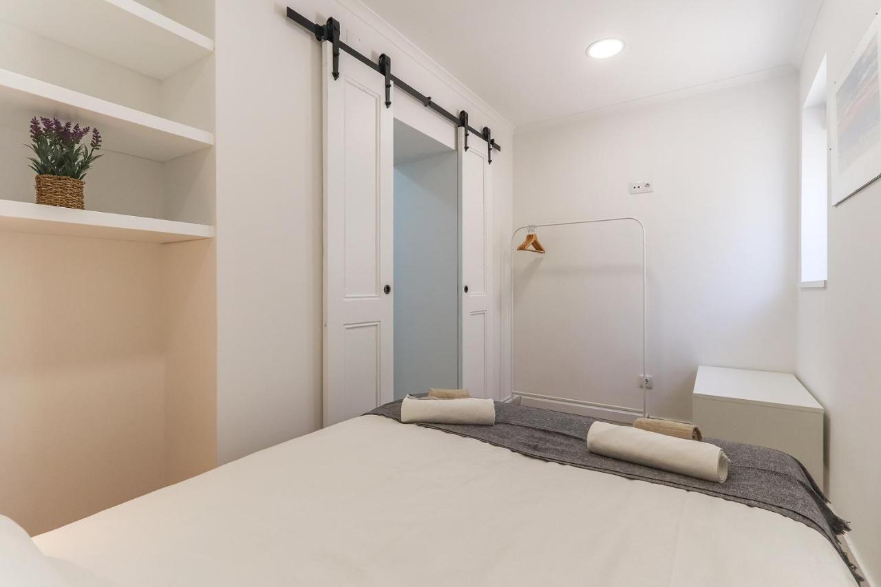Apartment Portucale ! Stylish Campo Ourique Lisbon