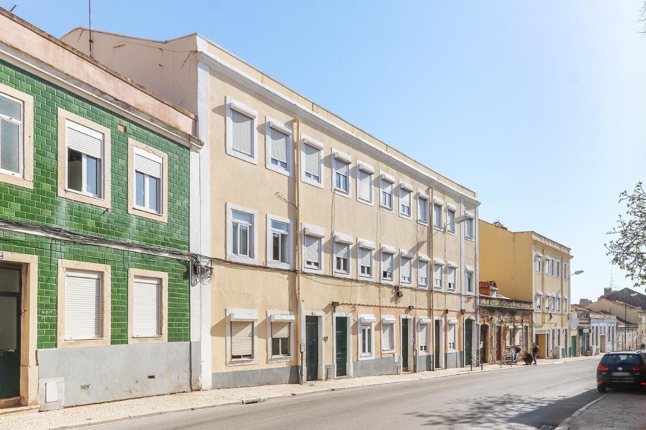 Apartment Portucale ! Stylish Campo Ourique Lisbon