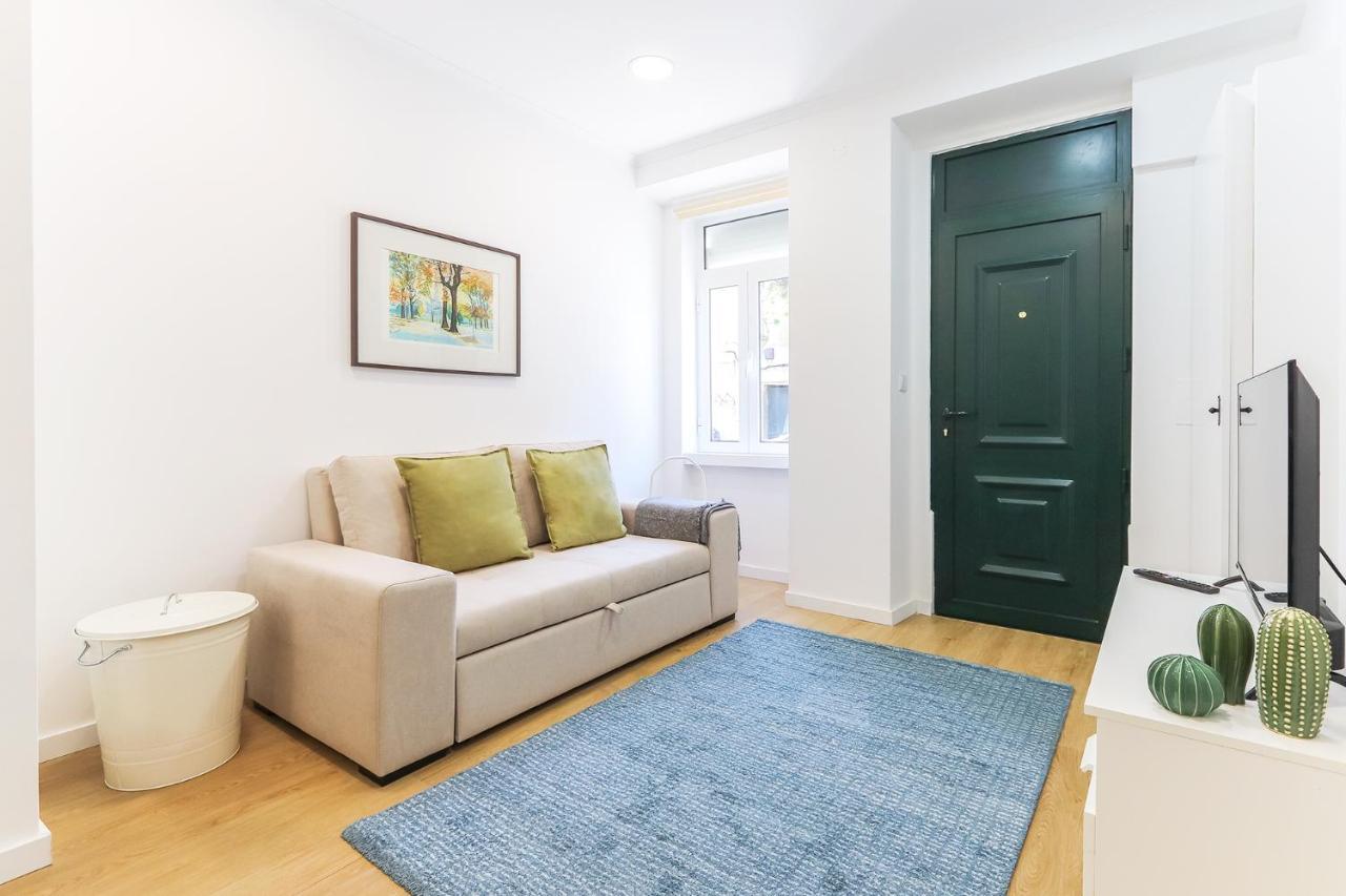 Portucale ! Stylish Campo Ourique Apartment Lisbon