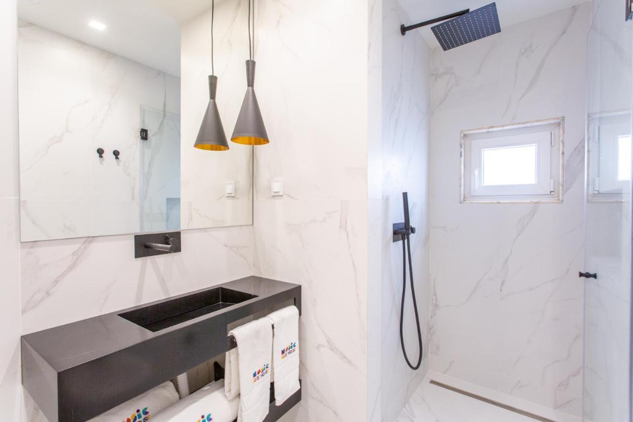 Bairro Alto Music Guest house Lisbon