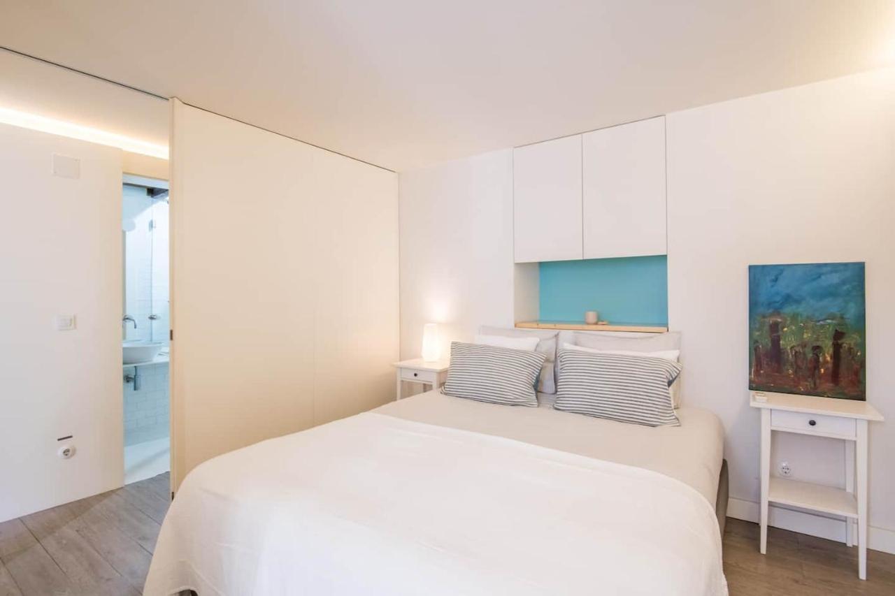 Sunny & Lovely W/ Patio By Lovelystay * Lisbon