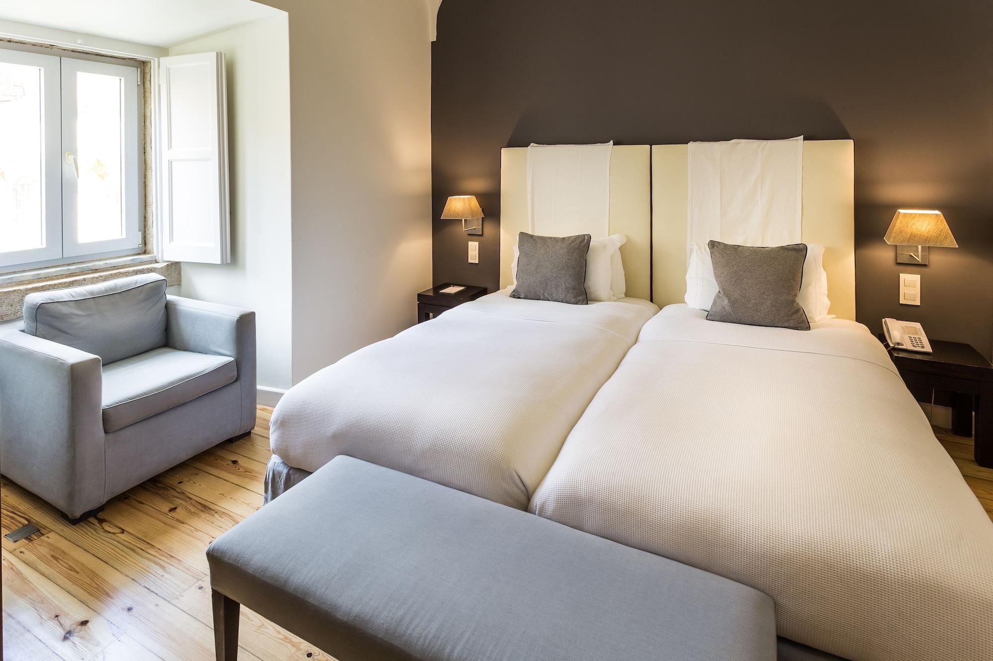 York House 4*