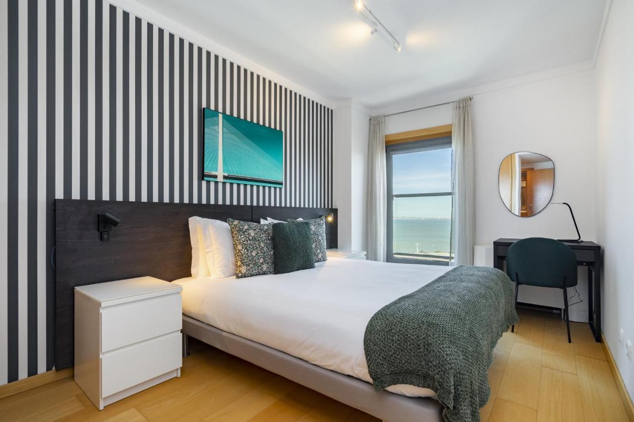 Whome Panoramic View With Elevator, Ac, Garage Perfect For Families & Business Travellers Apartment Lisbon