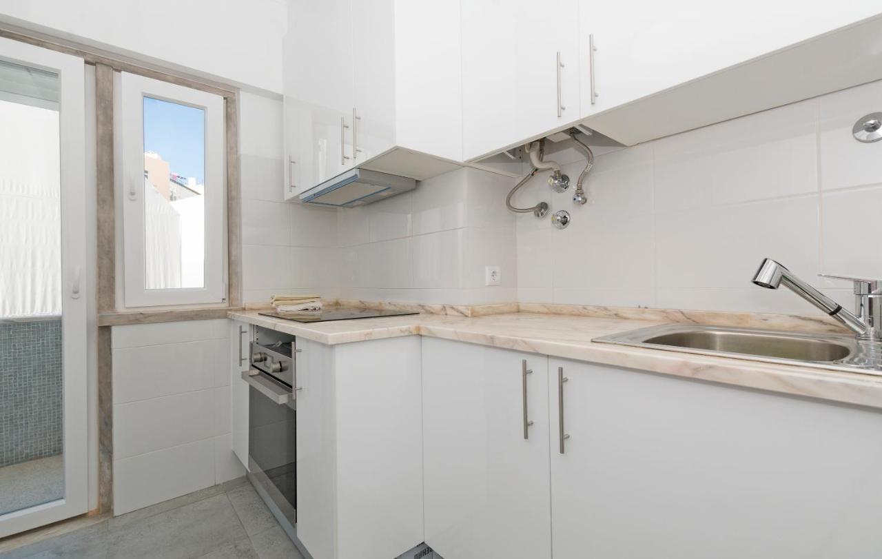 Houze_6 Flat In Campolide Near Parque Eduardo Vii Lisbon