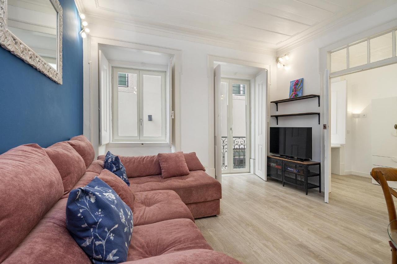 Apartment Whome Bairro Alto 2-bed Location Fully Equipped