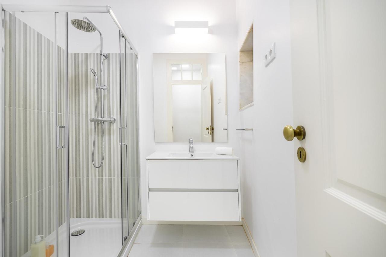 Whome Bairro Alto 2-bed Location Fully Equipped *