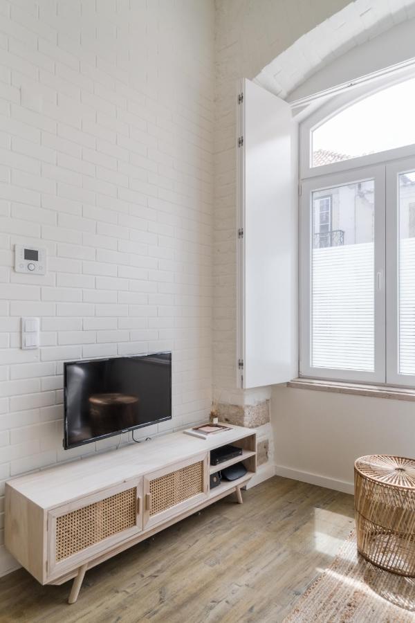 Apartment Casa Boma - Design With Private Vegetal Terrace - Lapa Vii Lisbon