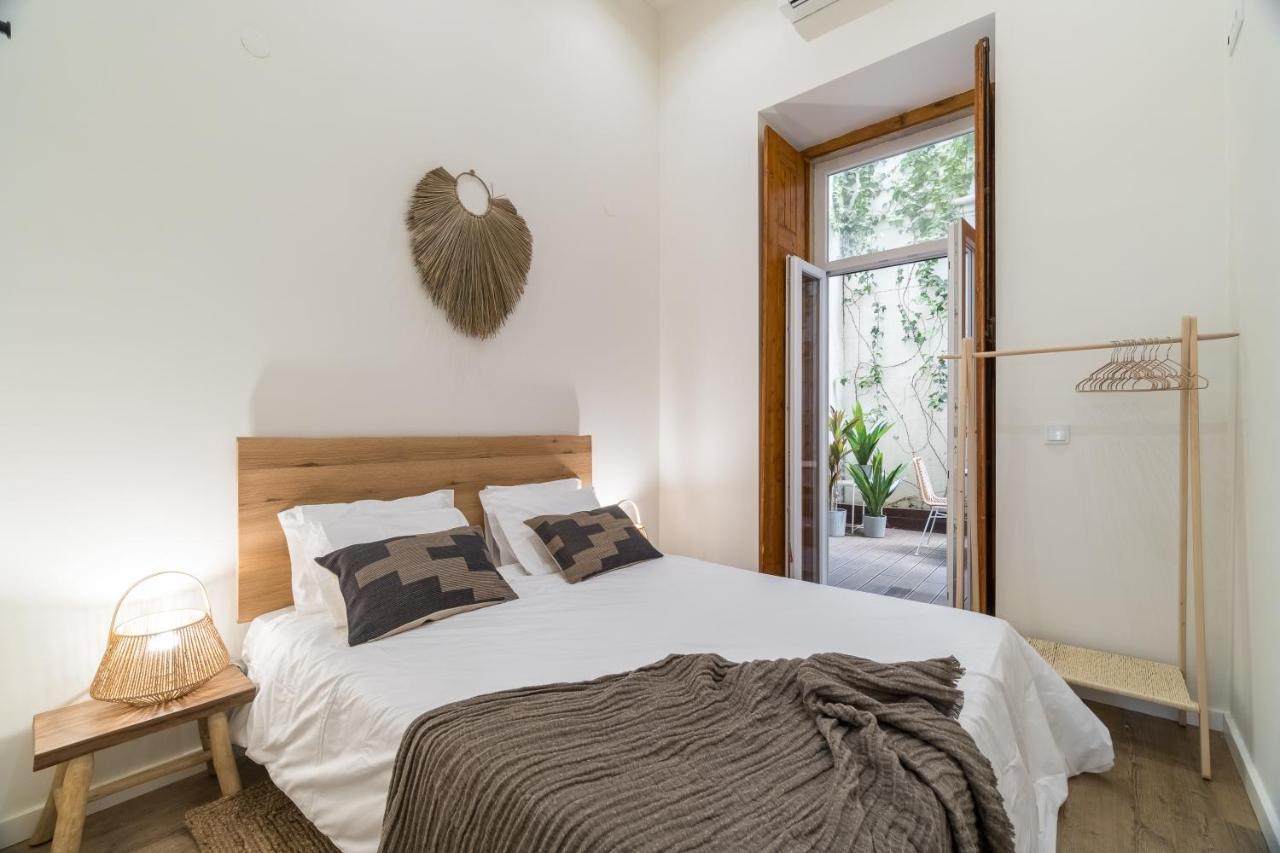 Casa Boma - Design With Private Vegetal Terrace - Lapa Vii Apartment *
