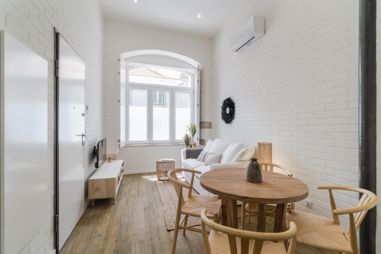 Casa Boma - Design With Private Vegetal Terrace - Lapa Vii Lisbon