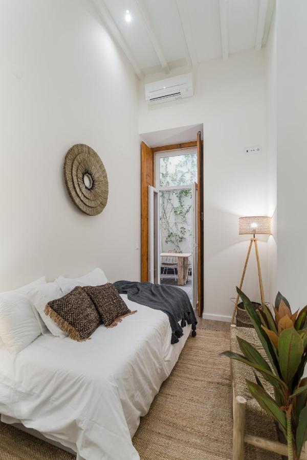 Apartment Casa Boma - Design With Private Vegetal Terrace - Lapa Vii Lisbon