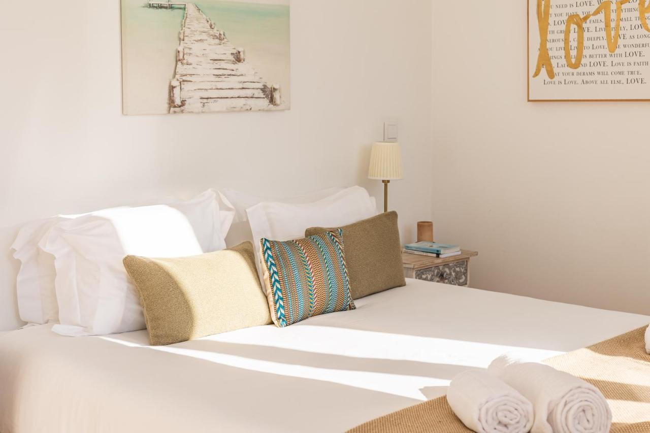 Bright Tailor Made Flat With A View In Estrela Lisbon