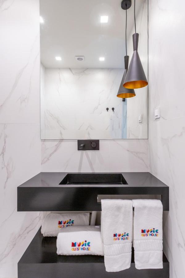Bairro Alto Music Guest house *