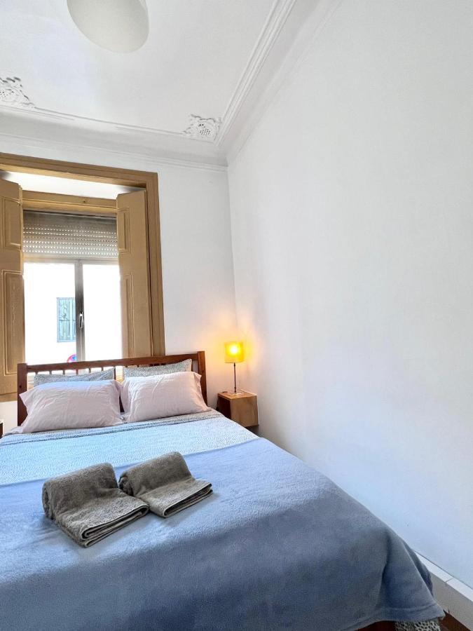 Frank's House & Happy Belem Guest house *