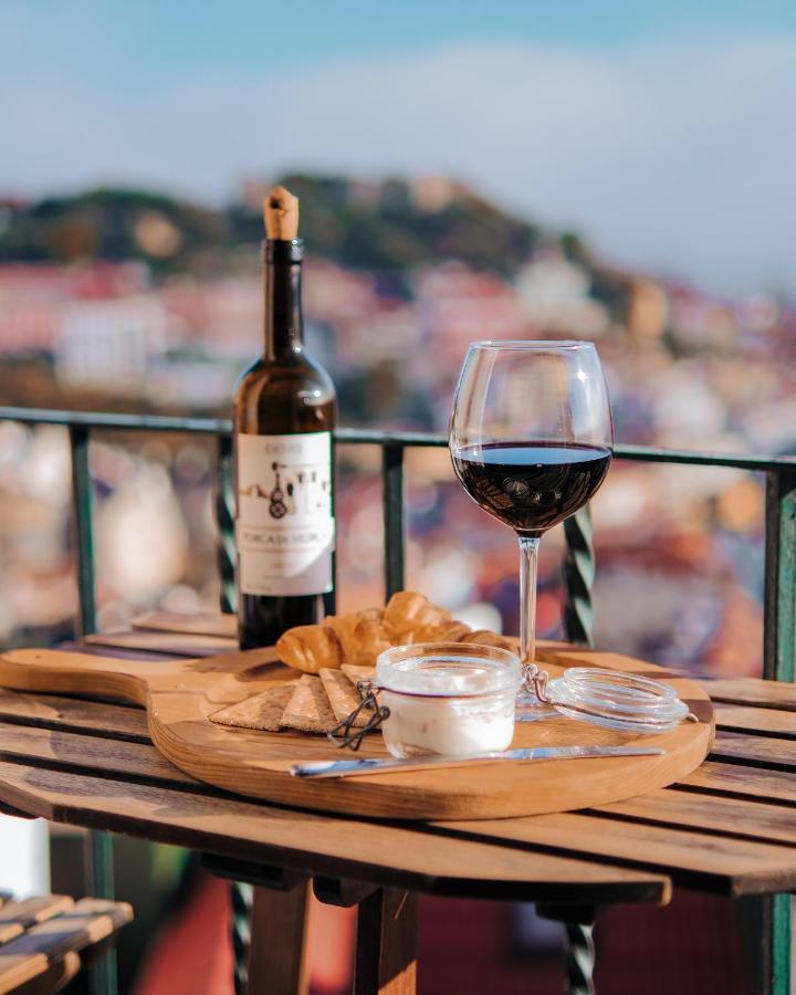 Graca - Castle | Cheese & Wine