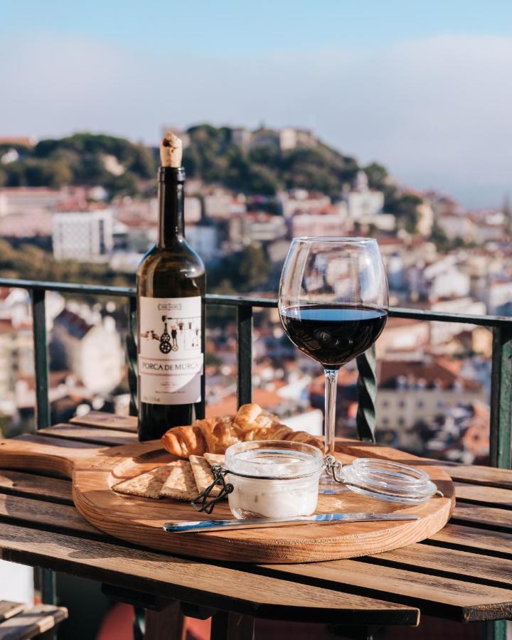 Graca - Castle | Cheese & Wine Apartment Lisbon