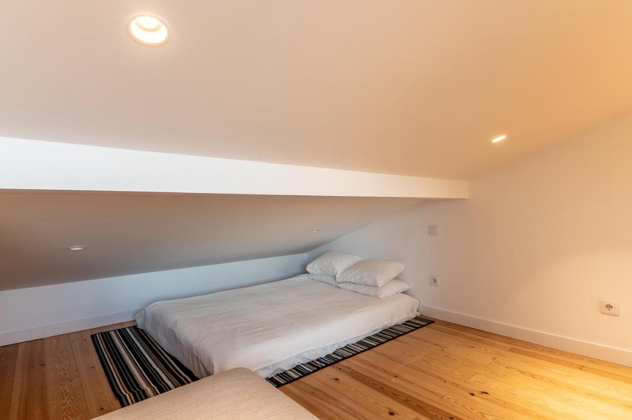 Angelina Vidal Duplex With Terrace