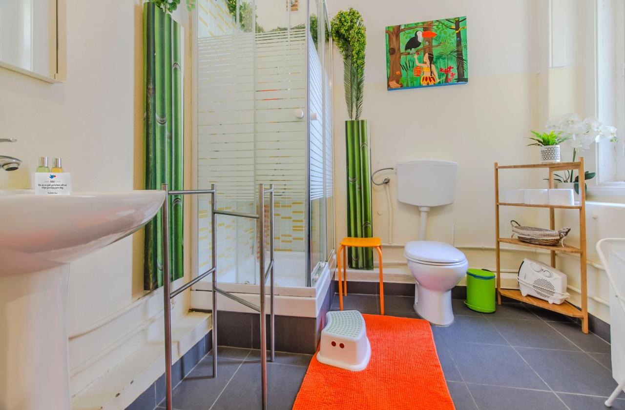 Boulevard Apartment