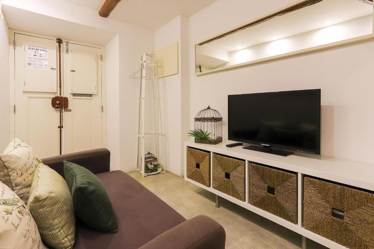 Bairro Alto Blue & By Homing * Lisbon