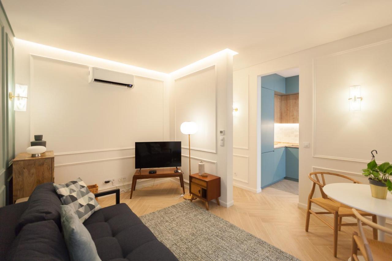 Apartment Flh Lapa With Interior Pateo Lisbon