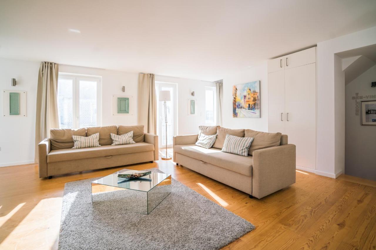 Duplex Ap Location Apartment *