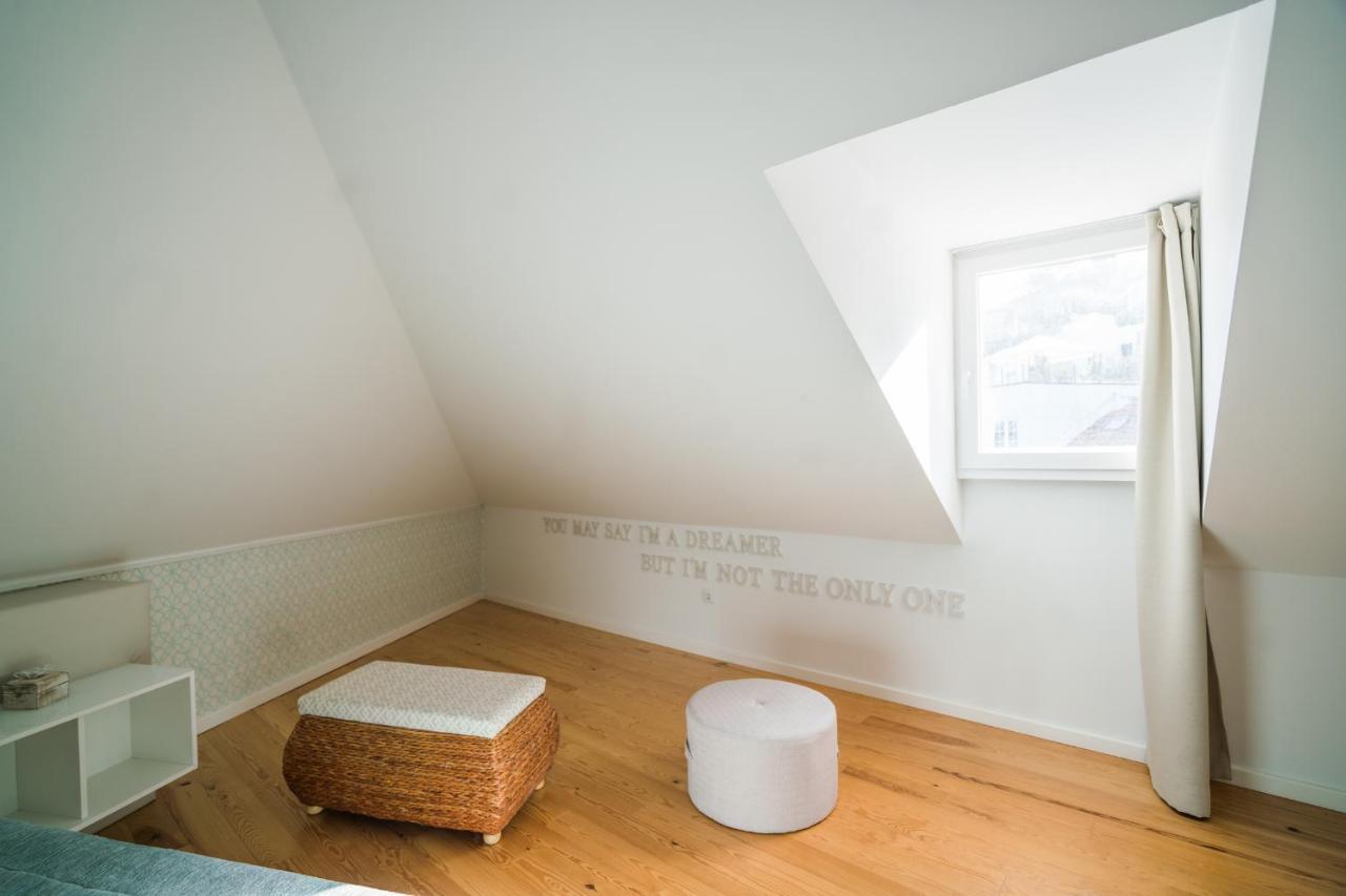 Duplex Ap Location Apartment